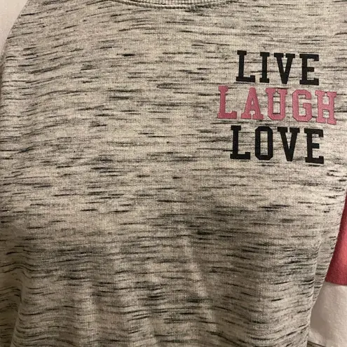 No Boundaries Live, Love ,Laugh, Sweat shirt Size M, Excel. Cond.