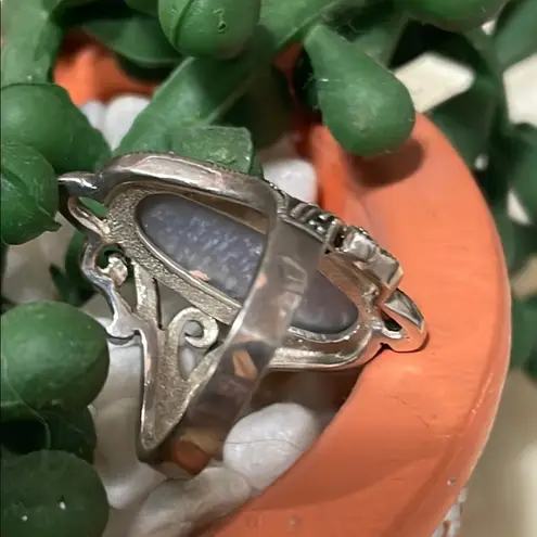 Elegant Silver and Mother of Pearl Ring