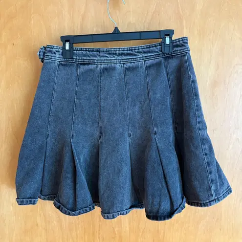 Pilcro Denim Pleated Mini Skirt size 10 Acid Wash Black Grunge Skater Style