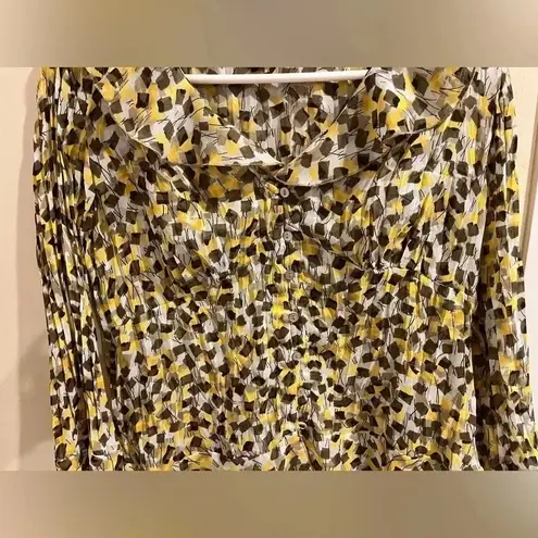 Sunny Leigh Size Pleated Crinkle Cut Bell Sleeve Button Up Blouse