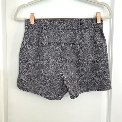 Lululemon  On the Fly Shorts Sea Spray Alpine White Dark Chrome Size 4