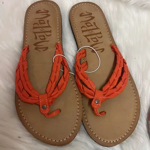 Capelli Sand Rhinestone Flip Flops Mad Love and Mossino Supply Size 8 D18 Green