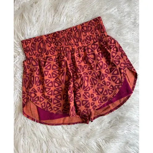 Vitality x Cosmopolitan Vista Shorts Wildberry Size Small Orange