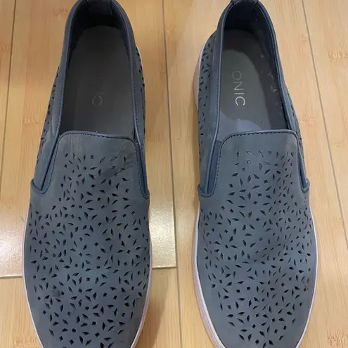 Vionic 9.5 Blue Nubuck splendid midi Perforated Slip-On comfort Sneakers
