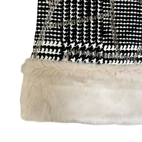 Katharine Kidd Black Tweed Houndstooth Plaid Faux Fur Trim Top Women’s Size 6