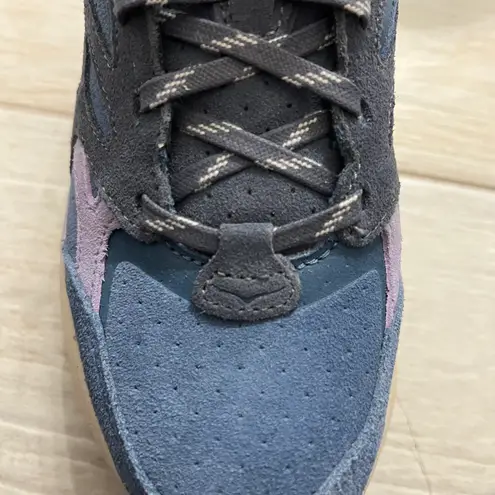 Hoka X FP Movement Clifton L Suede Sneakers Women’s Size 5.5 Ocean Blue Purple