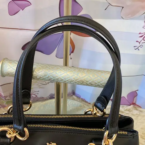 Coach NWOT  Brown and Black Signature Shoulder Bag