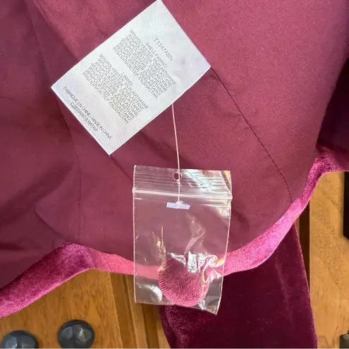 Molly Bracken NEW!  Burgundy‎ Velvet Blazer Size Small NWT