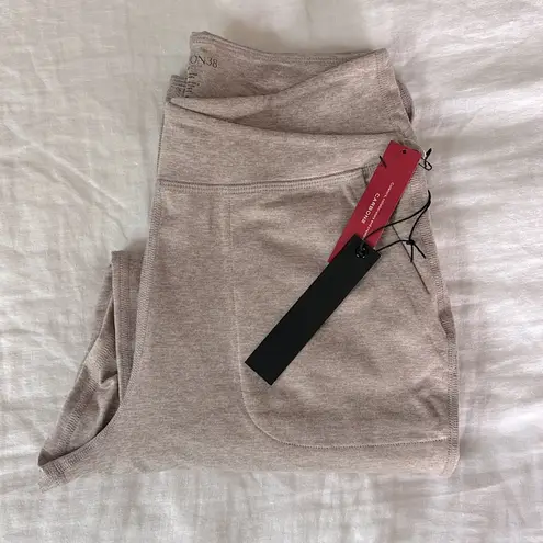 NWT Carbon38 Crossover Waist Jogger in Heather Melt Oatmeal Small $128 Tan