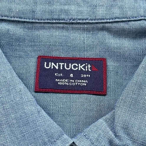 UNTUCKit Long Sleeve Button Up Shirt Size 4 Blue NWOT Work Casual Modern Basic