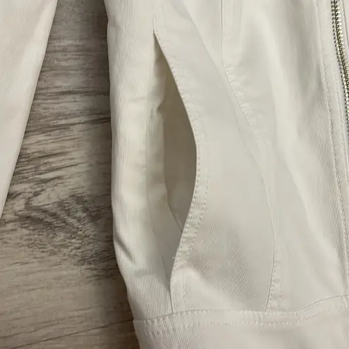 Hilton Hollis White Zip Front Crew Neck Blazer / Jacket Size 2