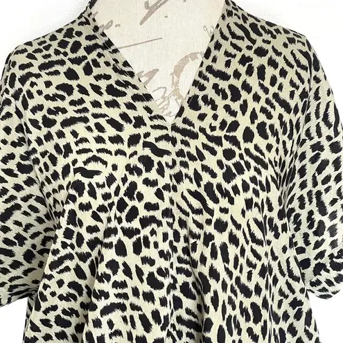 Newbury Kustom Womens Blouse Size Small Boxy Dolman Sleeves Leopard Animal Print