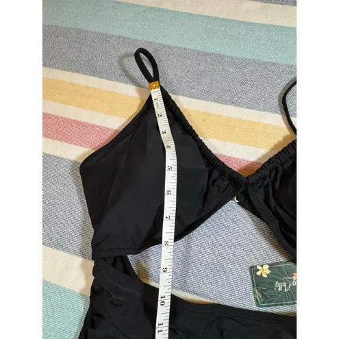 Blooming Jelly Black Cutout One-Piece Swimsuit - Size Medium