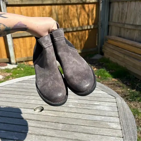 Born Brenta Ankle Bootie Size 8 NWT in the color dark grey/distressed Gray
