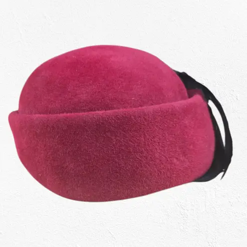 1950s Vintage Burgundy Wool Hat Black Feathers Mid