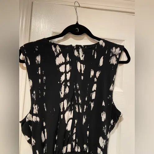 INC Size L Black White Mandala Wide Leg Cropped Jumpsuit Gold Ring Detail Belted