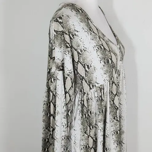 White Birch Snakeskin Babydoll Tunic Size Small Snakeskin Print Knit Top