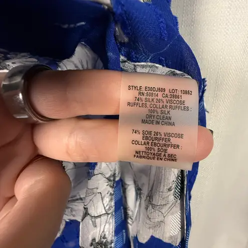 Elie Tahari  Trixie Ruffle Blue and White Floral Textured Sleeveless Blouse