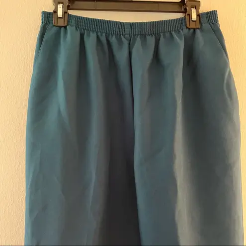 Alfred Dunner Pants Teal Pull On Textured Straight Leg Sz 12 EUC Tik-Tok Trend