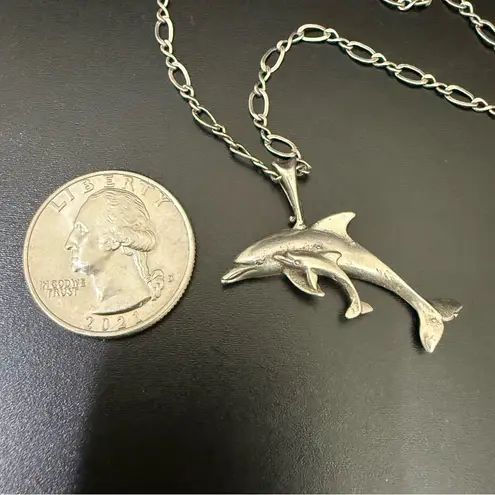 Vintage 925 STERLING Silver Mother & Baby Dolphin Pendant 18” Necklace 6g.