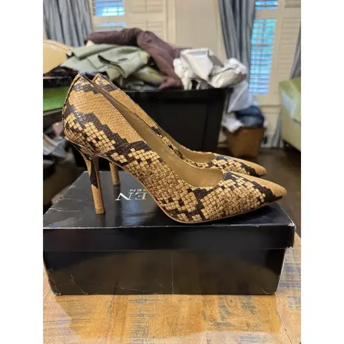 Ralph Lauren Lauren  Women's Lindella‎ Ii Faux-Snakeskin Pump Size 8.5 B