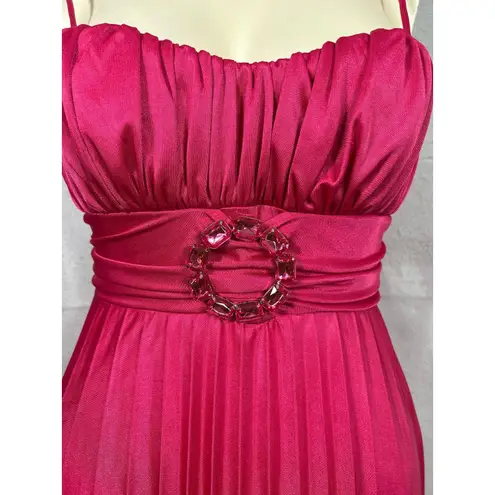 Mom Dad & Me Magenta Belted Empire Waist Maxi Pleated Evening Gown. Size M. NWT Pink Size M