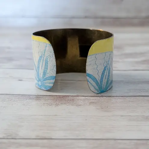 Vintage Two's Company Cuff Bracelet Sand Dollar Blue Yellow