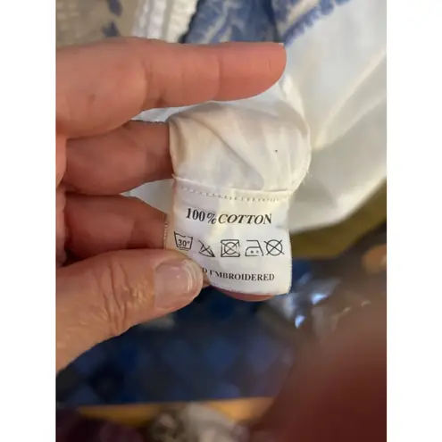 Women's Pure White Tunic Top Size S White Blue Embroidered Cotton