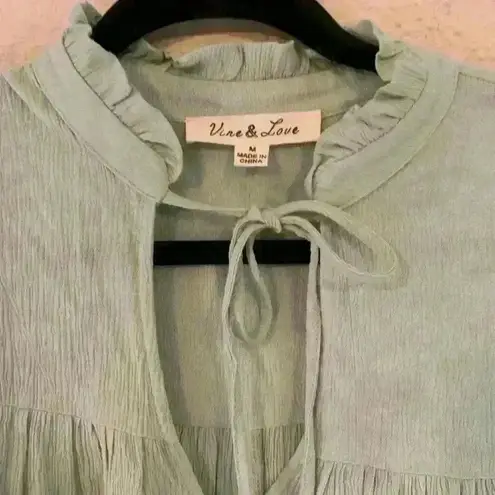 Vine & Love peasant style top with tassel ties size m, boho, festival, concert