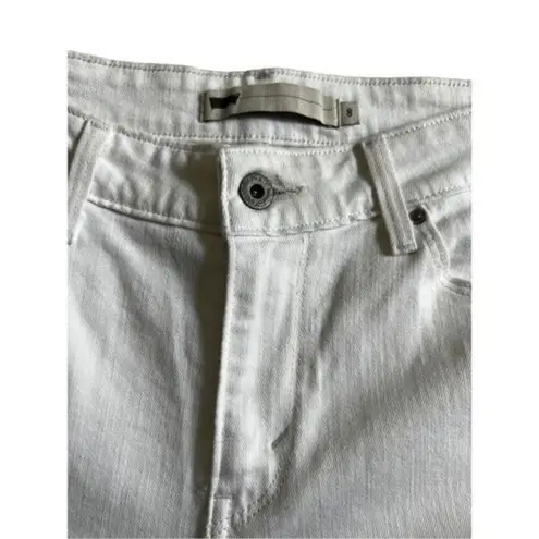 Levi's Levi’s White Capri Denim Cuffed Hem size 8
