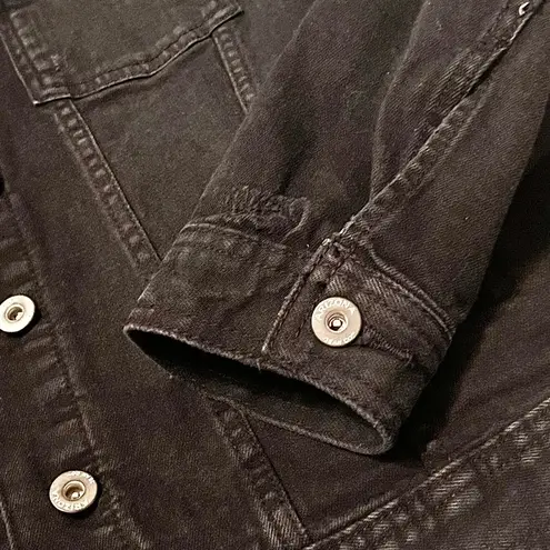 Arizona Jeans ARIZONA Women’s Black Distressed Button-up Denim Jean Jacket