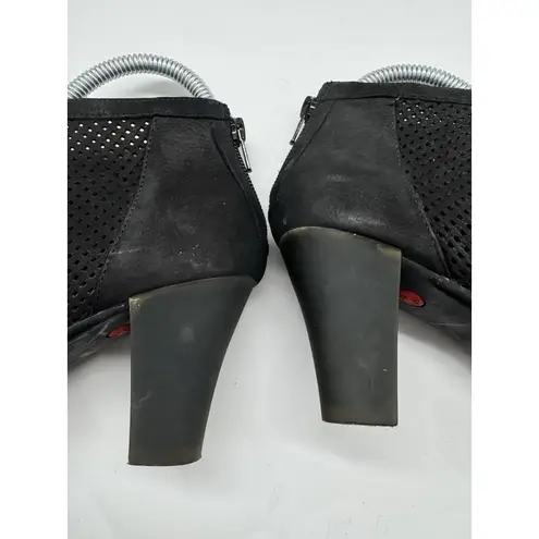 Camper Shoes Diana Black Perforated Leather Ankle Booties Size US 7.5 Euro 38
