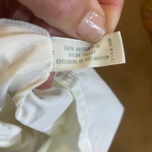 Vassarette Vintage Hollywood Munsingwear White Nylon Half Slip Lingerie Medium