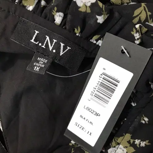 Lea & Viola Women's Plus Size Asymmetrical Floral Top NWT 1X