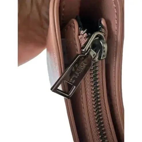 Keyli Crescent Shoulder Bag Waterproof Vegan Leather Crossbody Bags Salmon Pink