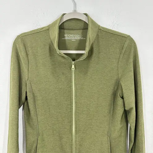 Beyond Yoga Olive Green Zip Up Jacket Athleisure Fitted Pilates Gym Size Medium