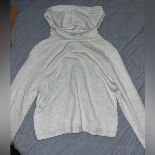 university of dayton cropped hoodie Size M