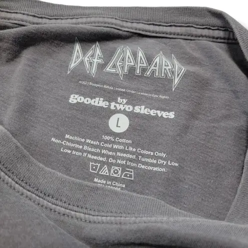 Goodie Two Sleeves Def Leppard Top Size Large By Oversized T-Shirt Band Tee Gray