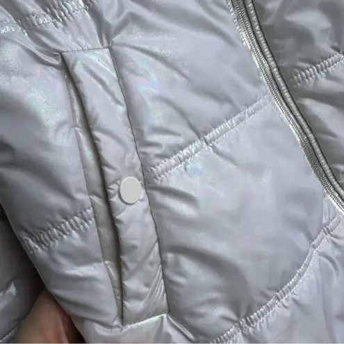 White Pearl women’s puffer size small