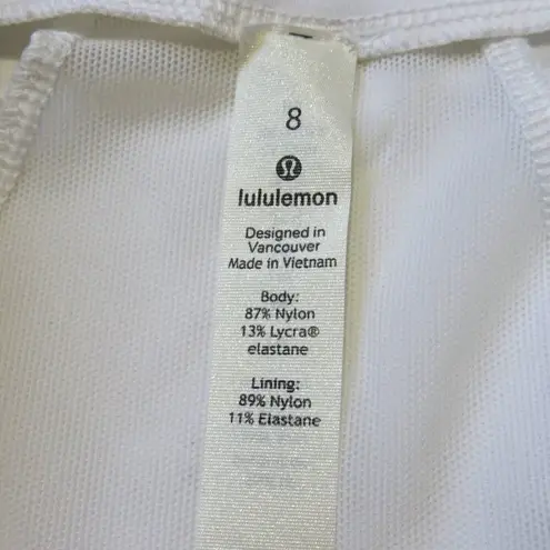 Lululemon NWT  Define Jacket Luon in White Solid Stretch Full Zip 8