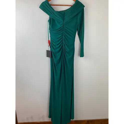 Mac Duggal Emerald Ruched Jersey Drop Shoulder Foldover Gown Size 2 $358 26570