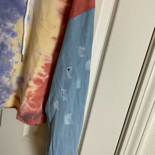 Like an angel pullover cropped hoodie, tie-dye, light denim sleeves Size large