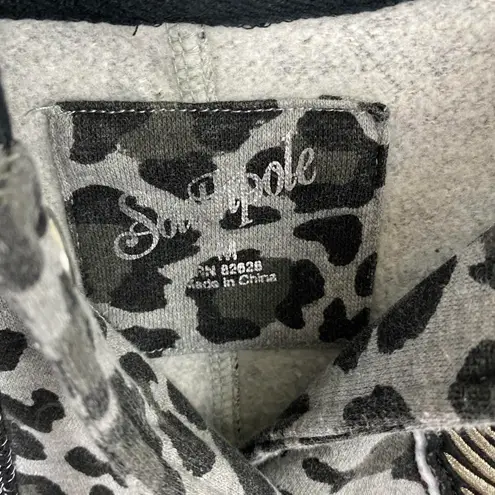 Southpole Animal Print Sleeveless Hoodie Medium