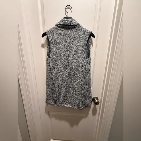 Loft  Women's Gray Knit Sweater Vest Cardigan size M