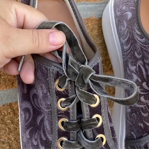 Alma en pena sneakers size 9 Gray