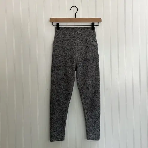 Beyond Yoga Spacedye Walk And Talk High Waisted Capri Legging Black Gray Size S