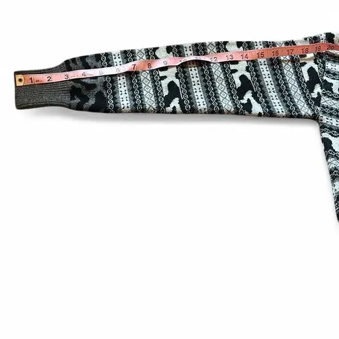 John + Jenn Size S Fair Isle Leopard Print Turtleneck Sweater Cropped Knit Gray