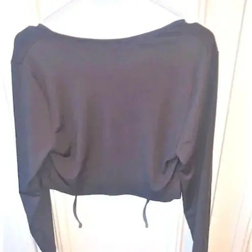 SheIn Black long sleeve lace up back crop top‎