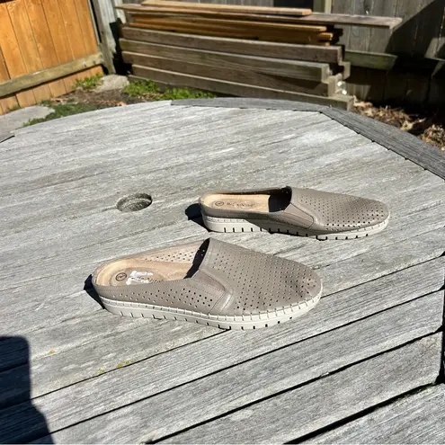 Bella Vita Women's Refresh Altheisure Mules, Natural Leather, size 11