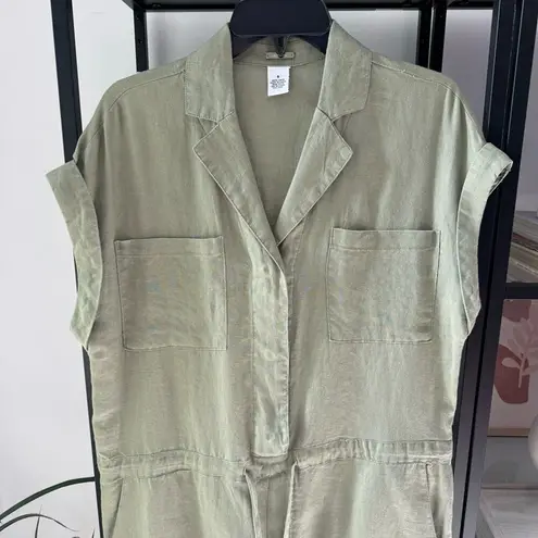 Magaschoni Sage Green 100% Linen Short Sleeves Romper Women’s Size 8